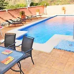 5 Bedroom Villa To Rent In La Sierrezuela, Mijas