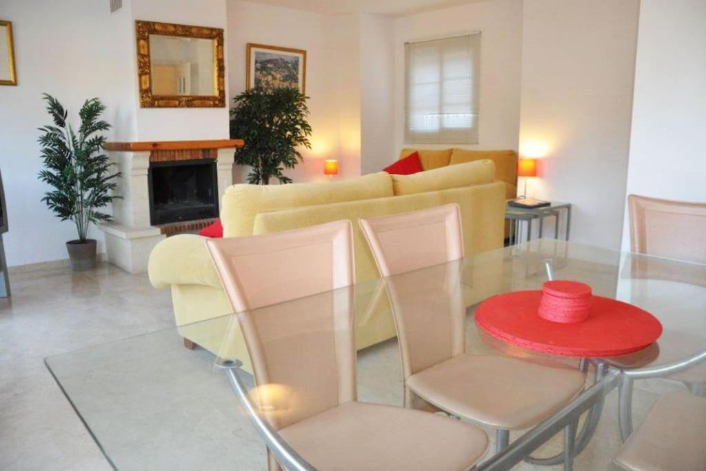 5 Bedroom To Rent In La Sierrezuela, Mijas Málaga